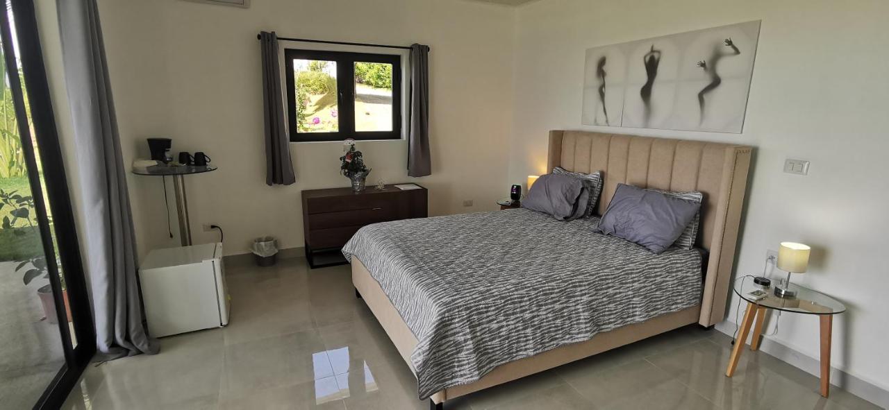 Ocean Breeze Cove - Luxury Retreat (Adults Only) Bed and Breakfast Pedasi Town Buitenkant foto